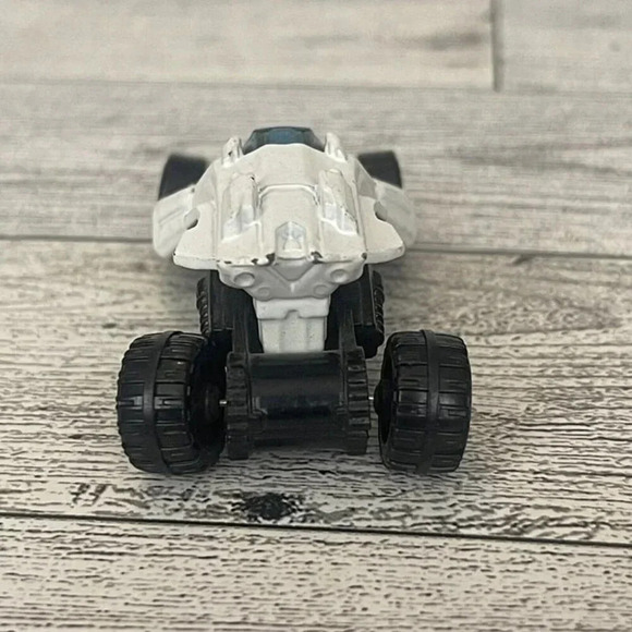 2013 Mattel BCD89 Hot Wheels MAX STEEL TURBO RACER White - Picture 4 of 7